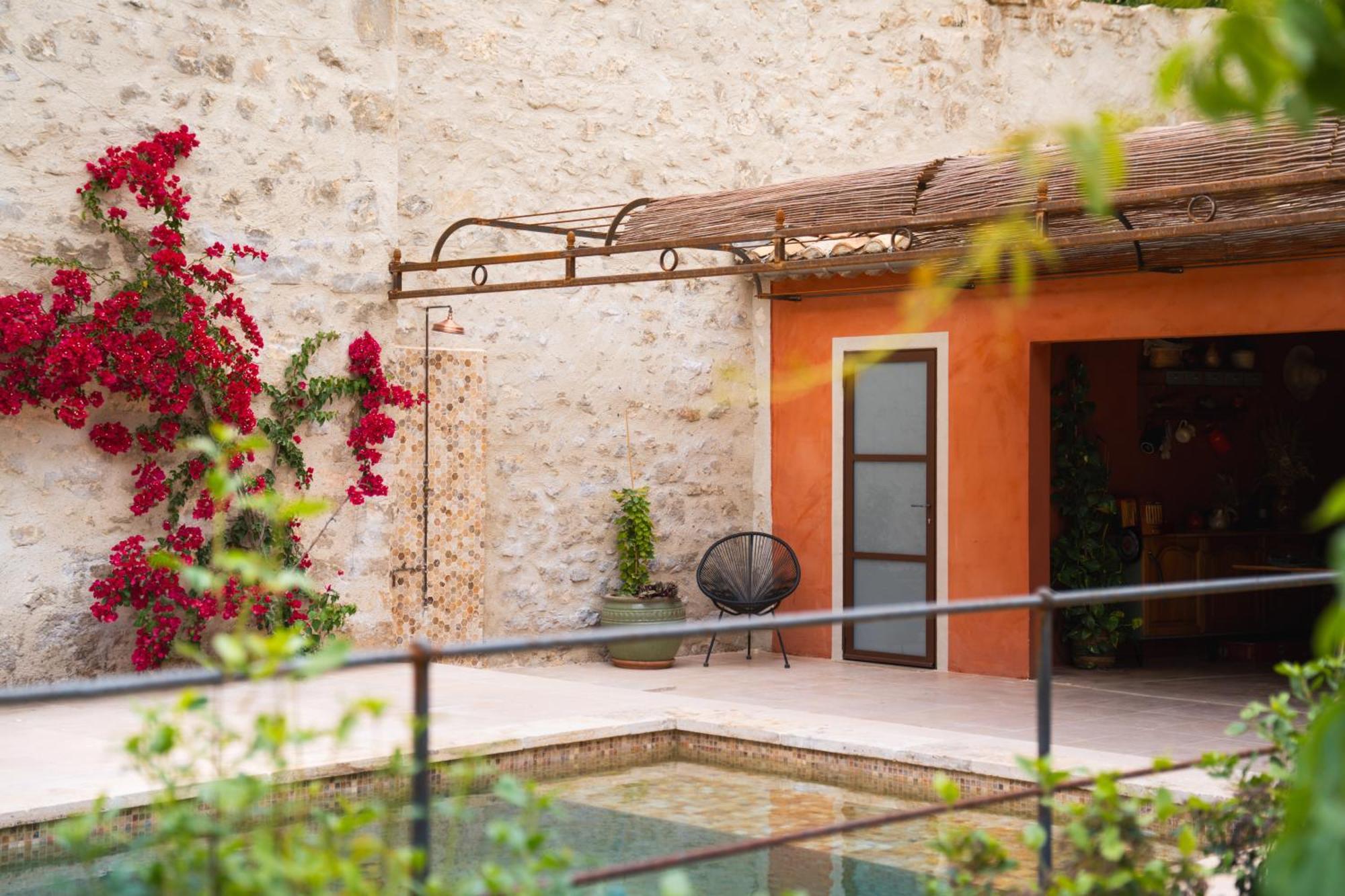 לינה וארוחת בוקר טרסקון Le Jardin Des Cordeliers מראה חיצוני תמונה